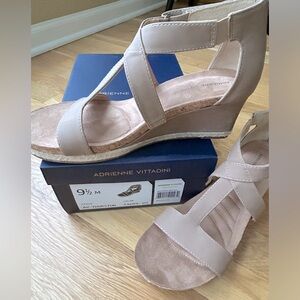 Adrienne Vittadini wedge sandal in Taupe size 9.5M. Never worn.